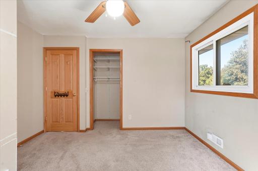1721 Deerwood Drive, Eagan, MN 55122