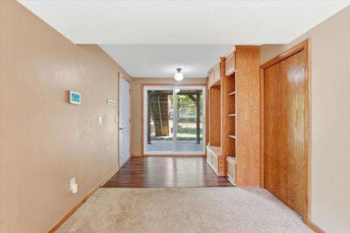 1721 Deerwood Drive, Eagan, MN 55122