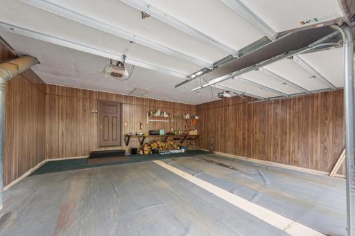 54 garage.jpg