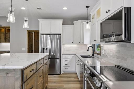 752 Somerwood Lane, Waconia, MN 55387