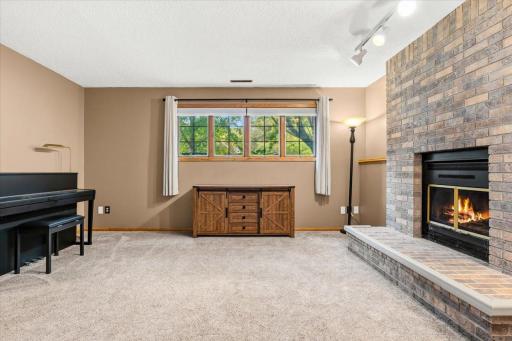 4204 1st Street NW, Rochester, MN 55901
