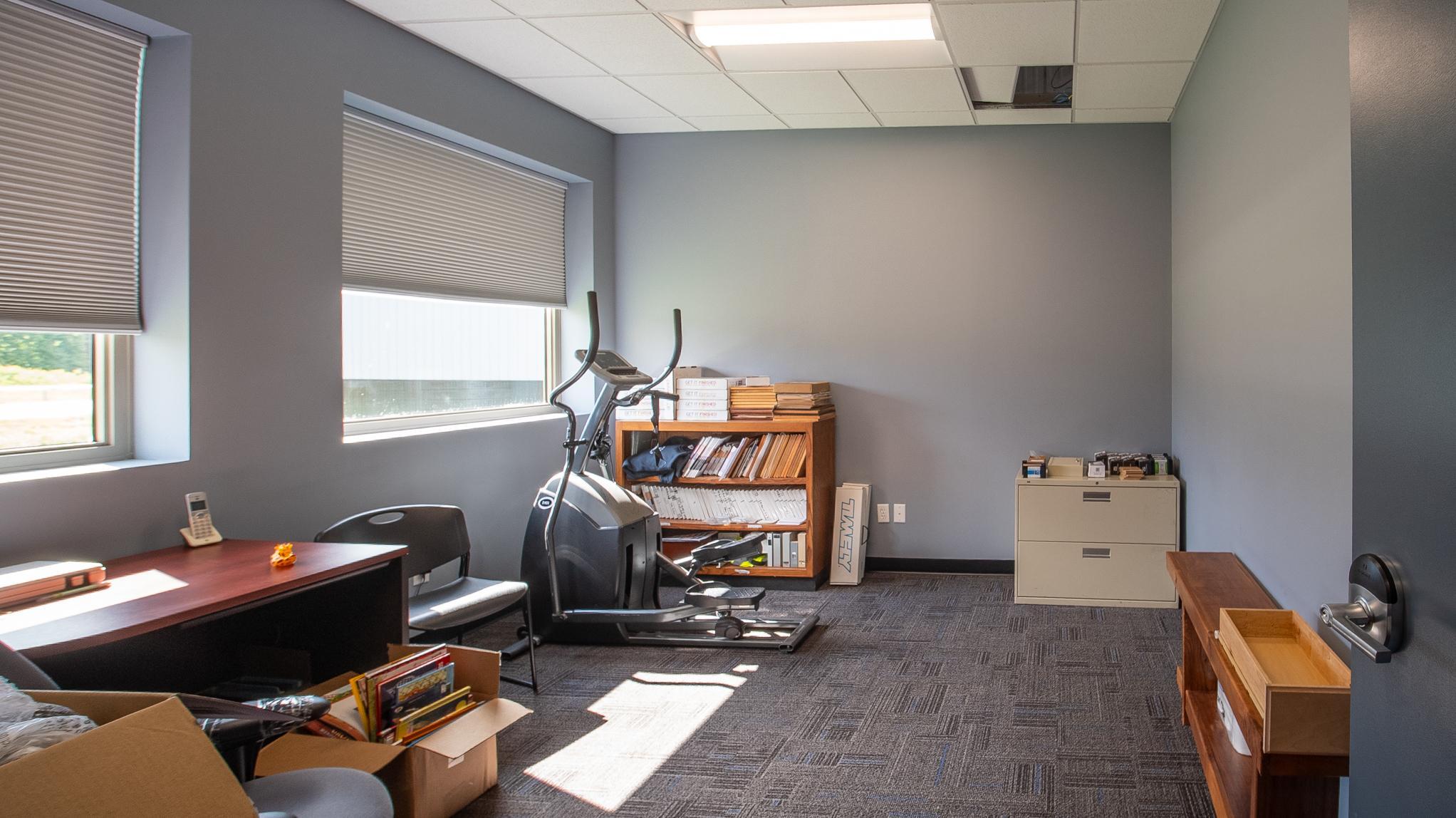 Office 2.jpg