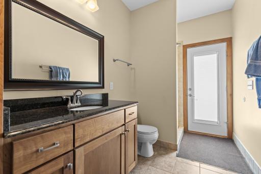 Main floor 3/4 bathroom