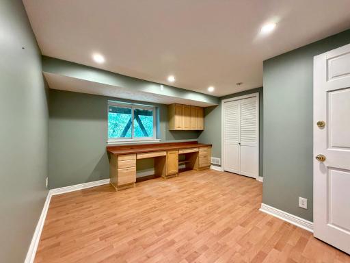 1609 Ridgewood Lane, Red Wing, MN 55066