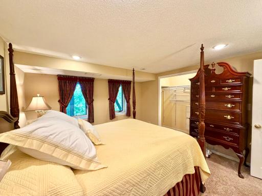 1609 Ridgewood Lane, Red Wing, MN 55066