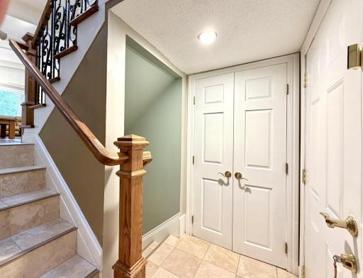 1609 Ridgewood Lane, Red Wing, MN 55066