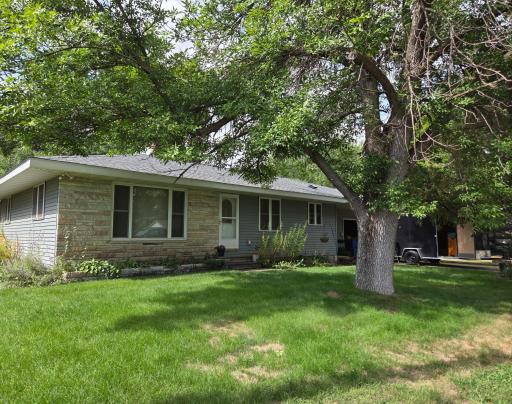 215 1st Avenue SE, Melrose, MN 56352