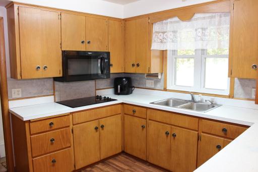 215 1st Avenue SE, Melrose, MN 56352