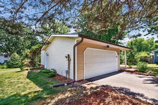 17550 Illinois Court, Lakeville, MN 55044
