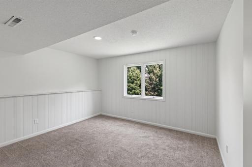 17550 Illinois Court, Lakeville, MN 55044