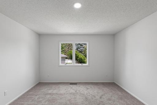 17550 Illinois Court, Lakeville, MN 55044