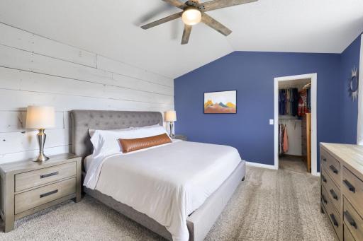 615 NE elm st - Web Quality - 014 - 14 Primary Bedroom.jpg