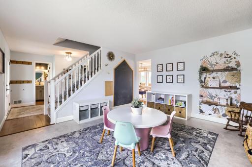 615 NE elm st - Web Quality - 003 - 03 Dining Room.jpg