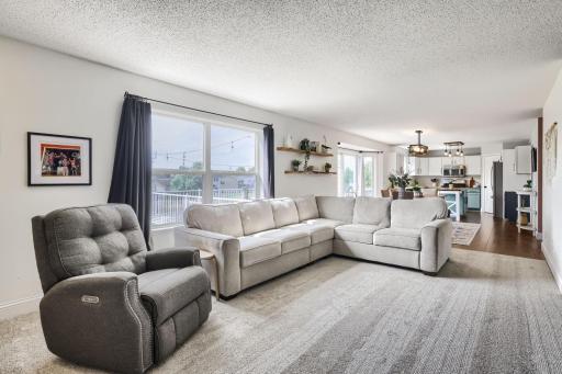 615 NE elm st - Web Quality - 013 - 13 Family Room.jpg