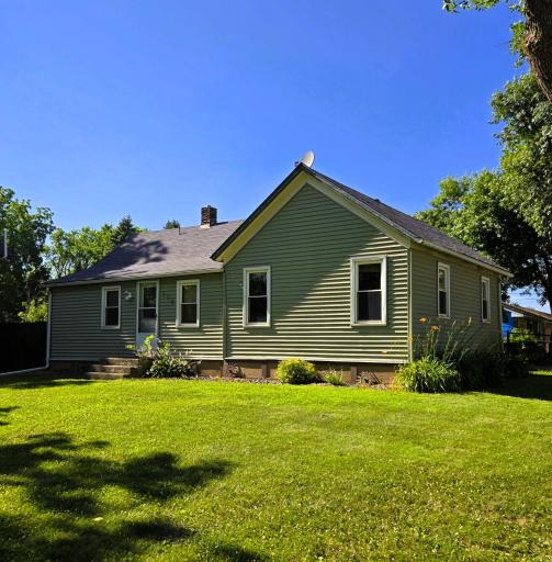 116 2nd Street NE, Plato, MN 55370