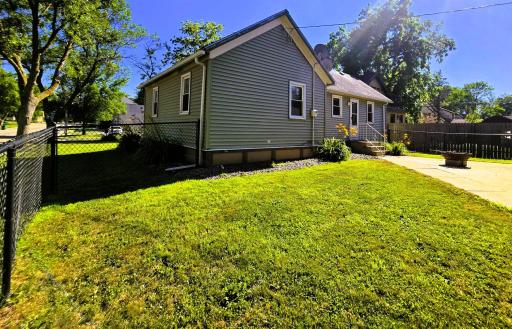 116 2nd Street NE, Plato, MN 55370