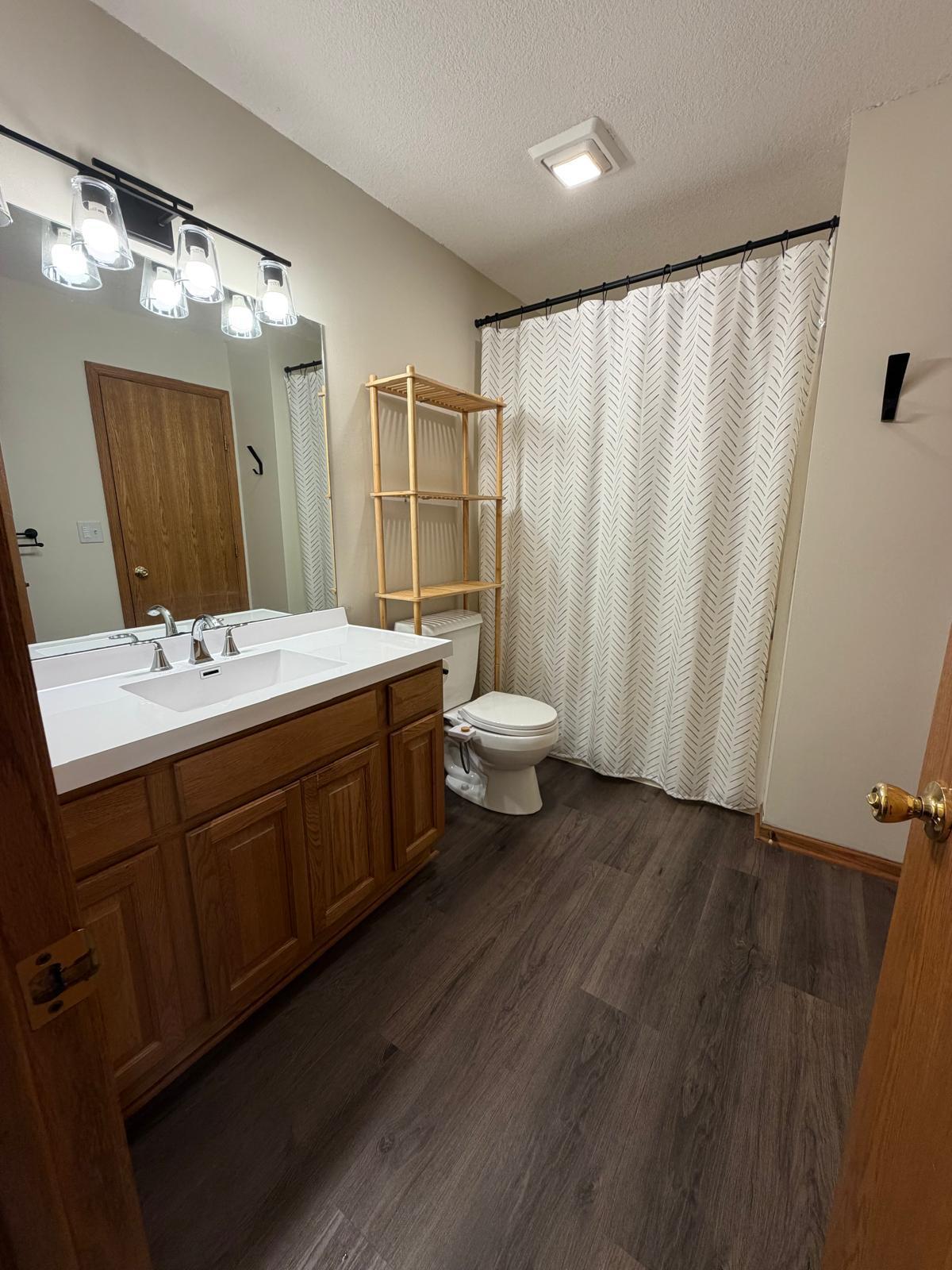 Upstairs Bathroom.jpeg