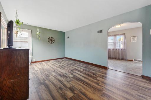 409 S 5th Street, Le Sueur, MN 56058