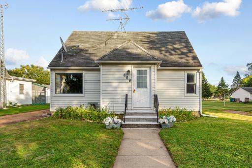 409 S 5th Street, Le Sueur, MN 56058