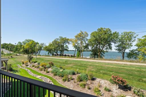 854 Beach Road, Waconia, MN 55387