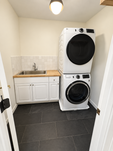 Laundry room.png