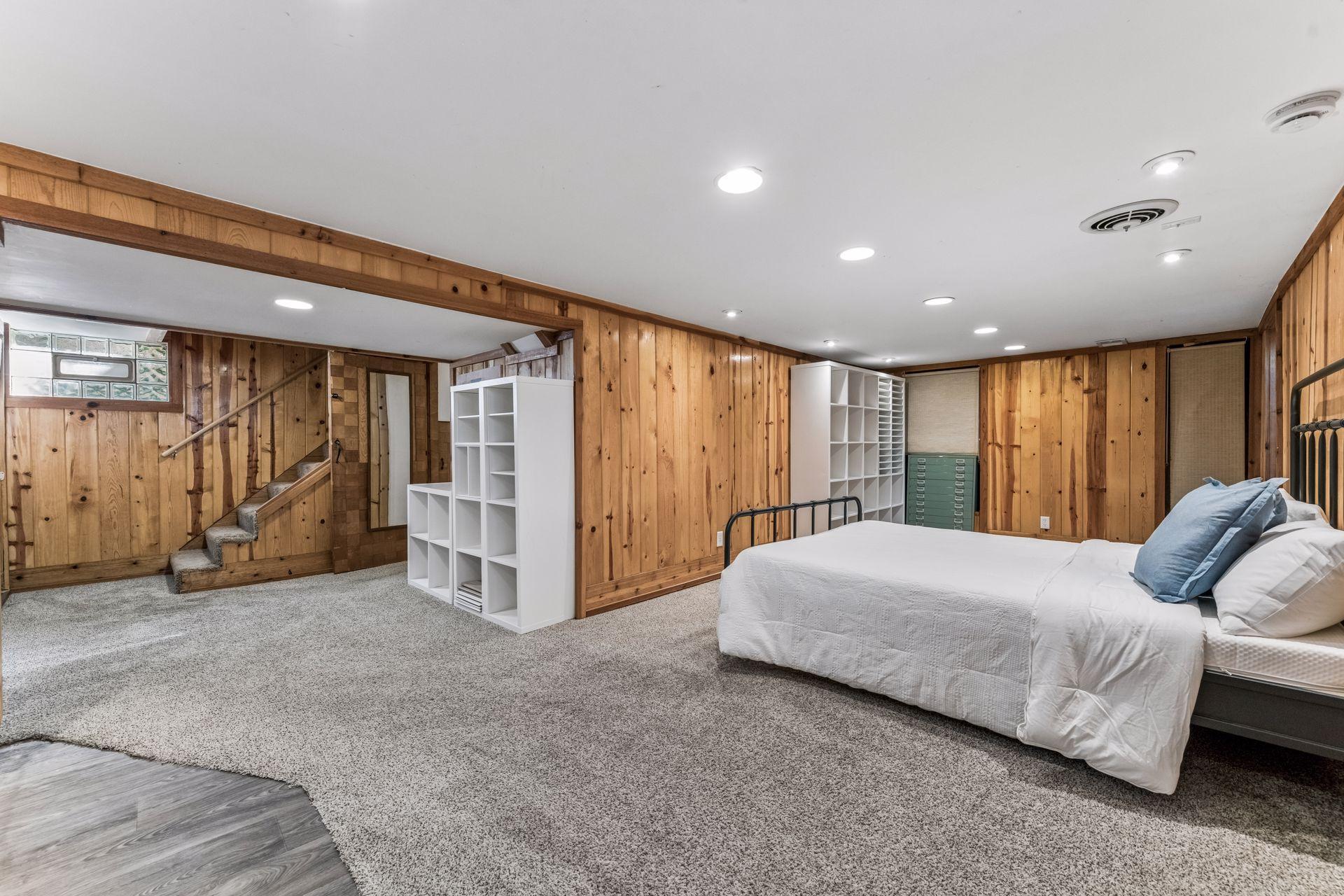 The finished lower level offers wonderful flexibility with plenty of room for an amusement area, hobby space, or home office. A great extension of the home's living space!