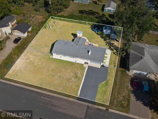 05-8635 Colfax Ave S, Bloomington, MN 55420_03_3.jpg