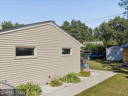 06-8635 Colfax Ave S, Bloomington, MN 55420_04.jpg