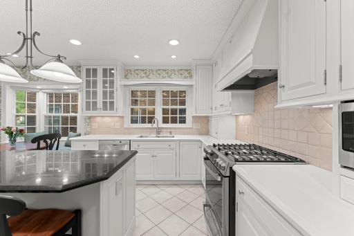3725 Glenhurst Avenue, Saint Louis Park, MN 55416