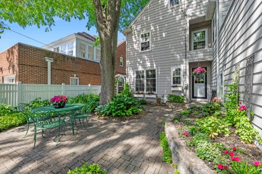 3725 Glenhurst Avenue, Saint Louis Park, MN 55416