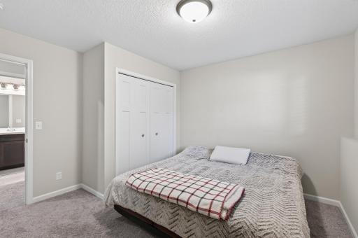 35_26026_23rd35_mls.jpg
