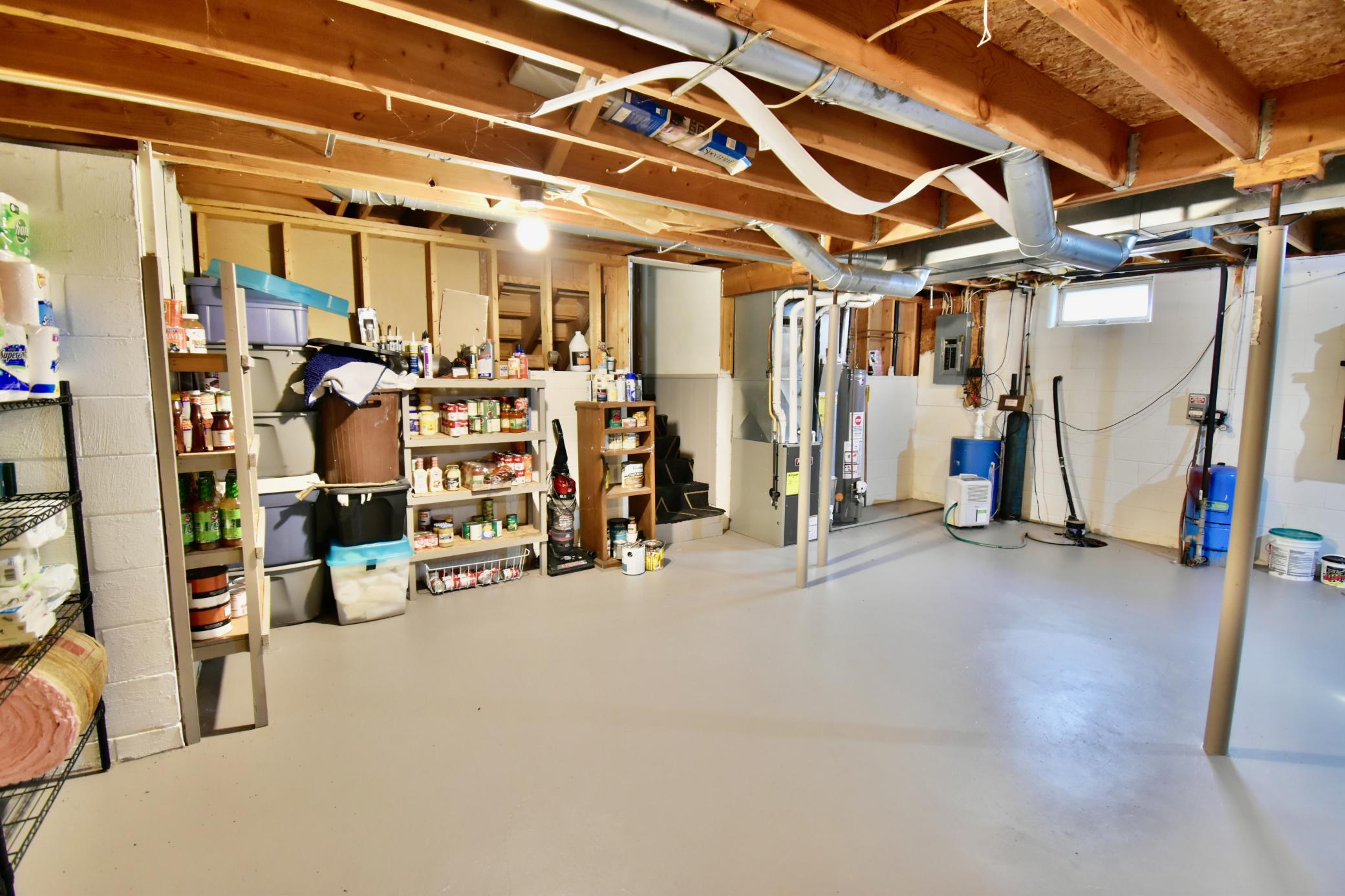 Great 4th level for storage and utilities.