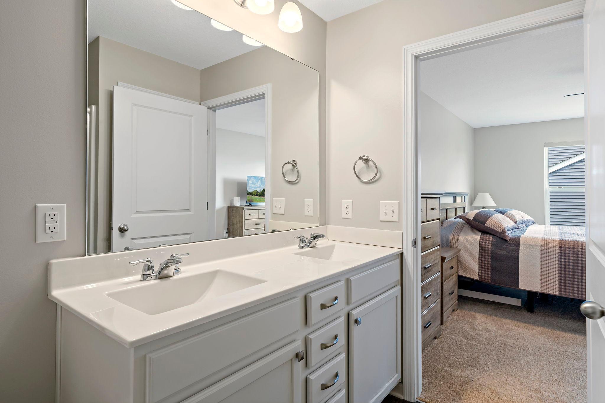 Primary Ensuite Dual Sink Vanity