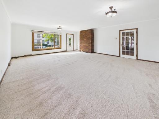404 5th Street S, Sauk Centre, MN 56378