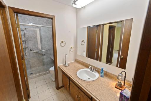 Upper bath