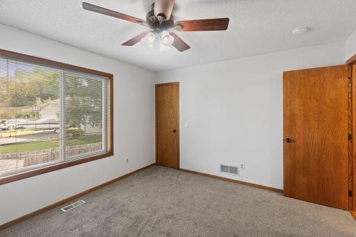 9337 Jeffery Court S, Cottage Grove, MN 55016