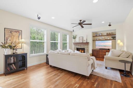 5-web-or-mls-2388_Highover_Trail_Chanhassen_MN_55317_012.jpg