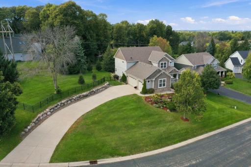 1-web-or-mls-2388_Highover_Trail_Chanhassen_MN_55317_002.jpg