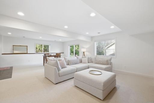23-web-or-mls-2388_Highover_Trail_Chanhassen_MN_55317_009.jpg
