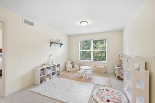 19-web-or-mls-2388_Highover_Trail_Chanhassen_MN_55317_032.jpg