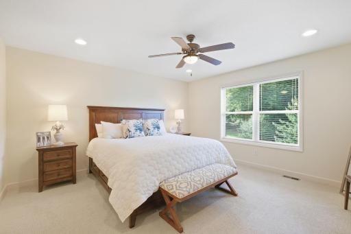 14-web-or-mls-2388_Highover_Trail_Chanhassen_MN_55317_033.jpg