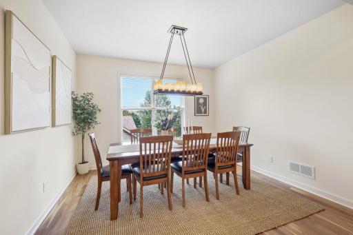 12-web-or-mls-2388_Highover_Trail_Chanhassen_MN_55317_008.jpg
