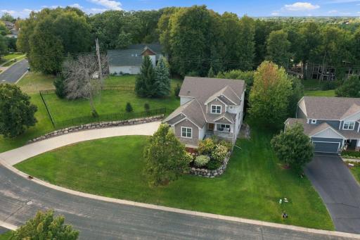 36-web-or-mls-2388_Highover_Trail_Chanhassen_MN_55317_003.jpg
