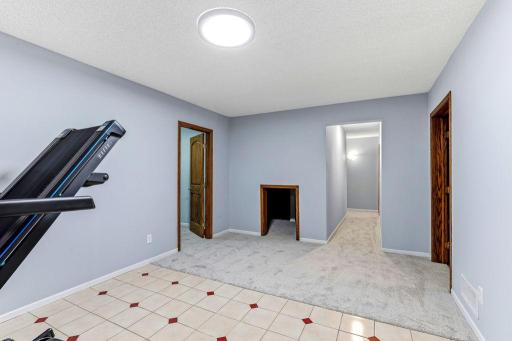 2085 128th Avenue NW, Coon Rapids, MN 55448