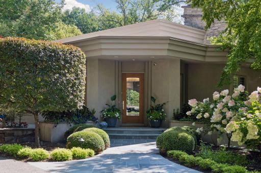 6504 Stauder Circle, Edina, MN 55436