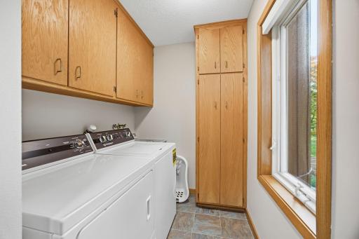 78 Bridgewater Drive, Vadnais Heights, MN 55127