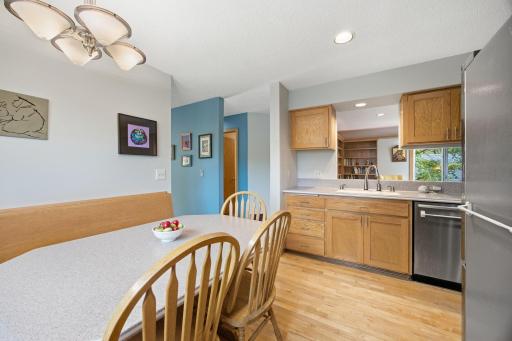 78 Bridgewater Drive, Vadnais Heights, MN 55127