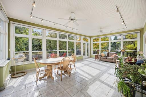 78 Bridgewater Drive, Vadnais Heights, MN 55127