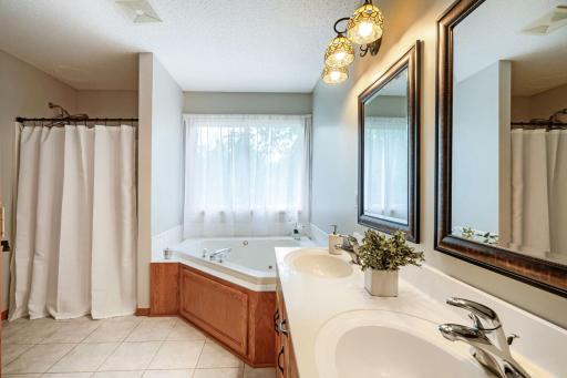 924 36th Street W, Hastings, MN 55033