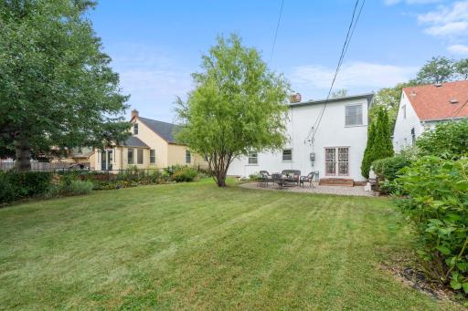 812 Nebraska Avenue E, Saint Paul, MN 55106